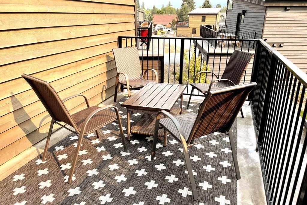 Brand New Upscale Home- Best Location! Whitefish Dış mekan fotoğraf